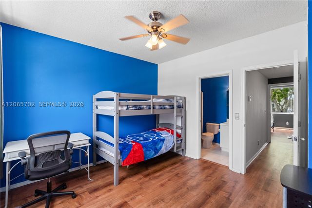38 Truman Dr, Weston, FL 33326