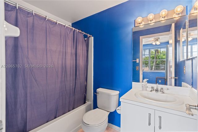 38 Truman Dr, Weston, FL 33326