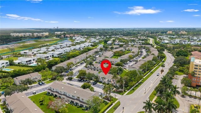 38 Truman Dr, Weston, FL 33326