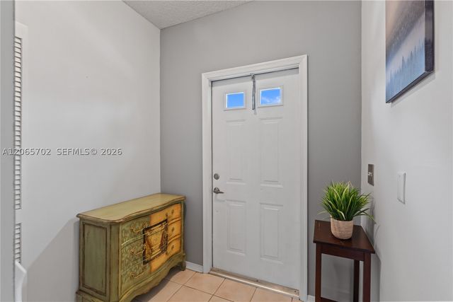 38 Truman Dr, Weston, FL 33326
