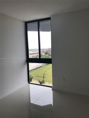 5300 NW 85 Avenue 703, Doral, FL 33166