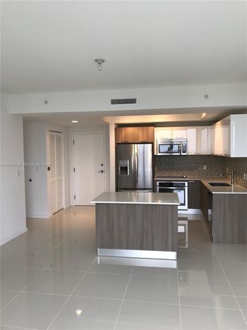 5300 NW 85 Avenue 703, Doral, FL 33166