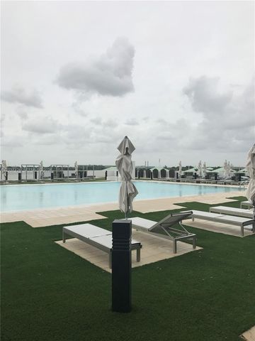 5300 NW 85 Avenue 703, Doral, FL 33166