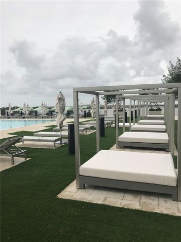 5300 NW 85 Avenue 703, Doral, FL 33166