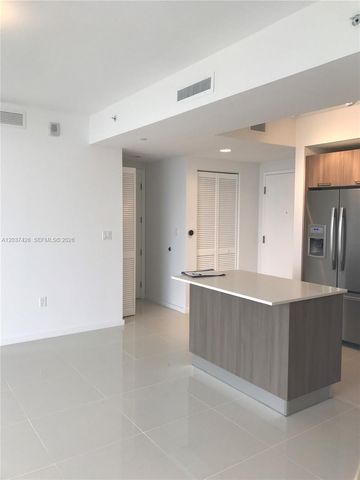 5300 NW 85 Avenue 703, Doral, FL 33166