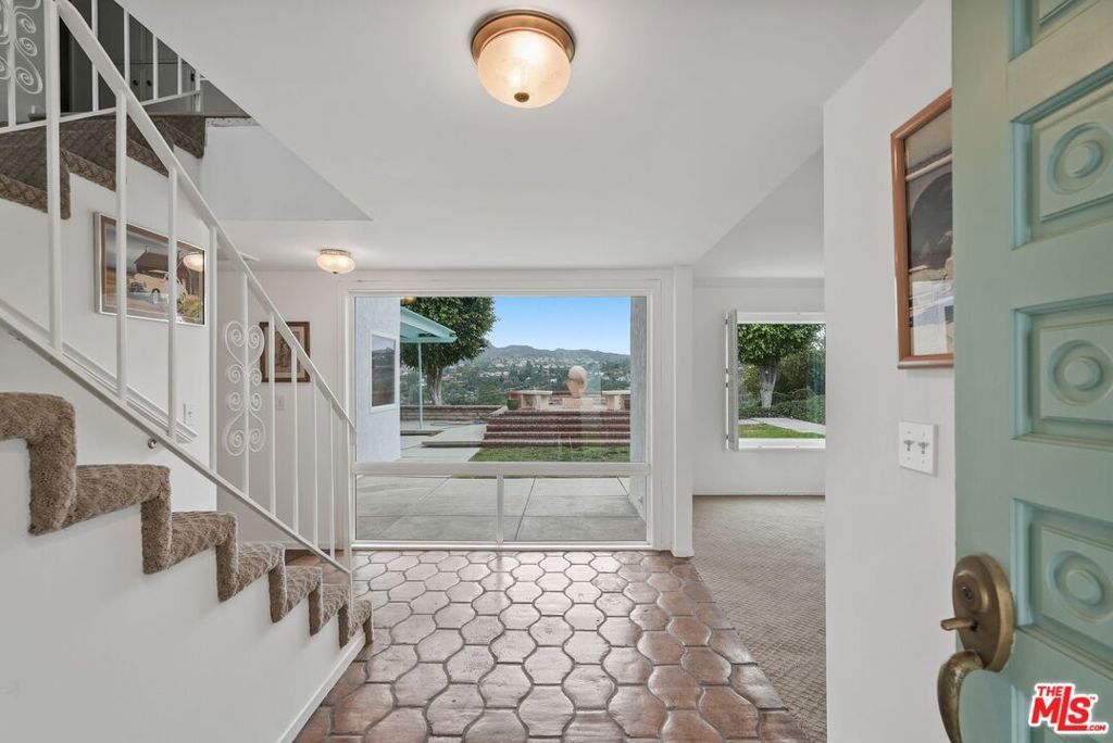 18800 Edleen Drive, Tarzana, CA 91356 — photo 5