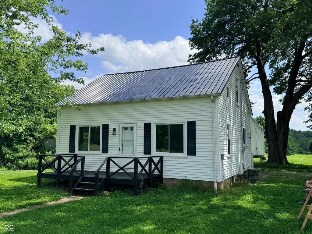 18092 Stone Church Road, Laurel, IN 47024