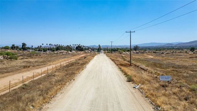 19 Lukens, Perris, CA 92570