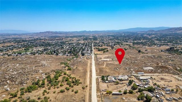 19 Lukens, Perris, CA 92570