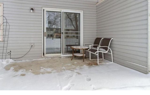 4339 Buckingham Court 1106, Vadnais Heights, MN 55127