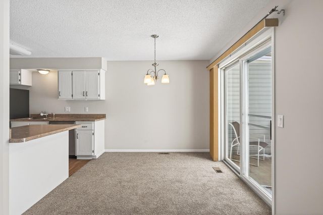 4339 Buckingham Court 1106, Vadnais Heights, MN 55127