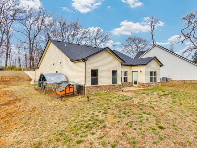 415 Old Morrison Rd, Mcminnville, TN 37110
