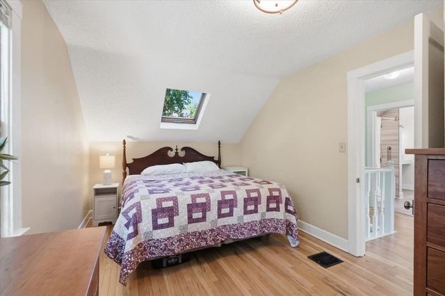 2426 Commonwealth Avenue, Madison, WI 53711