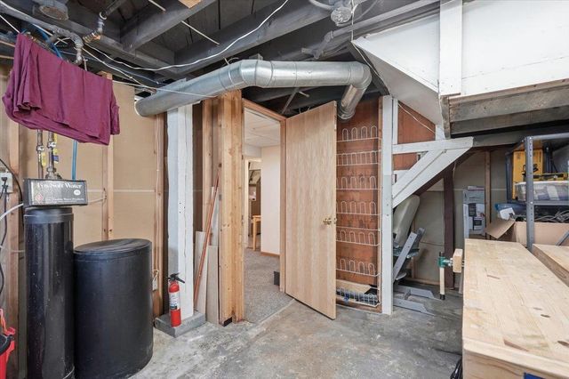 2426 Commonwealth Avenue, Madison, WI 53711