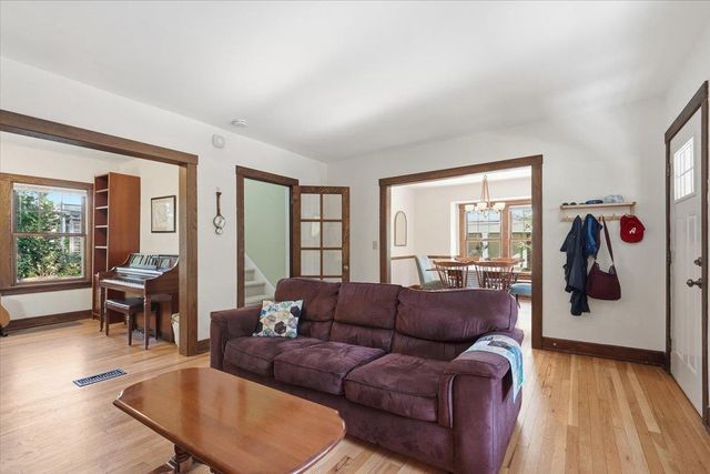 2426 Commonwealth Avenue, Madison, WI 53711