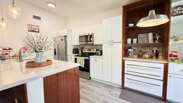 11361 Booker T Washington Boulevard, Miami, FL 33176