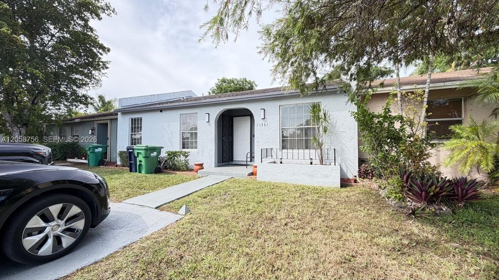 11361 Booker T Washington Boulevard, Miami, FL 33176