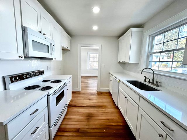 7 Towle Avenue, Hampton, NH 03842