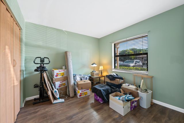 5570 Lakeside Drive 102, Margate, FL 33063