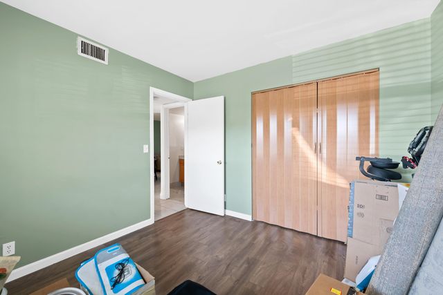 5570 Lakeside Drive 102, Margate, FL 33063