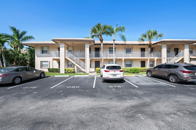 5570 Lakeside Drive 102, Margate, FL 33063