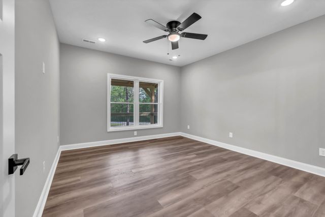 1159 Hilltop Rd, Cumberland Furnace, TN 37051