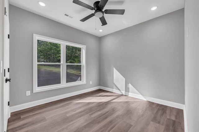 1159 Hilltop Rd, Cumberland Furnace, TN 37051
