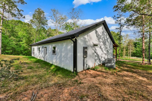 1159 Hilltop Rd, Cumberland Furnace, TN 37051