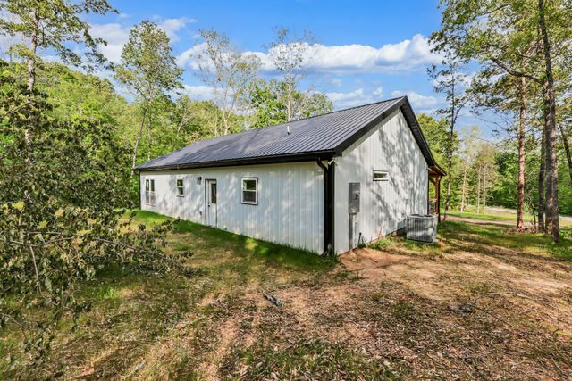 1159 Hilltop Rd, Cumberland Furnace, TN 37051