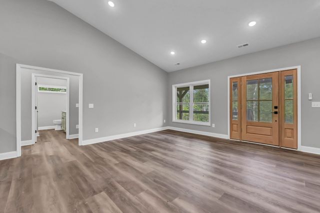 1159 Hilltop Rd, Cumberland Furnace, TN 37051