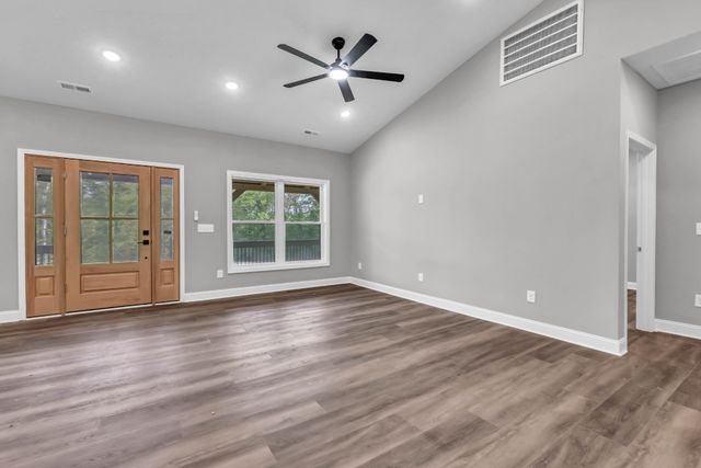 1159 Hilltop Rd, Cumberland Furnace, TN 37051