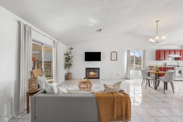 4843 Katrina Place, Palmdale, CA 93552