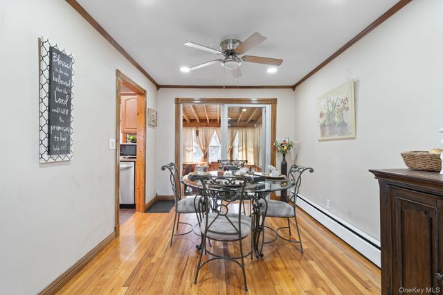 572 S Bayview Avenue, Freeport, NY 11520