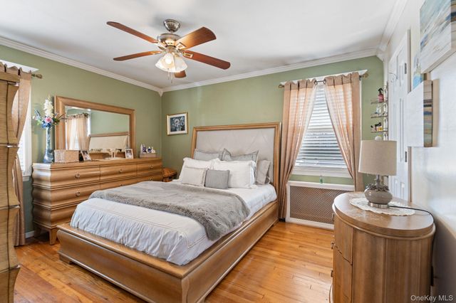 572 S Bayview Avenue, Freeport, NY 11520