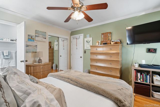 572 S Bayview Avenue, Freeport, NY 11520