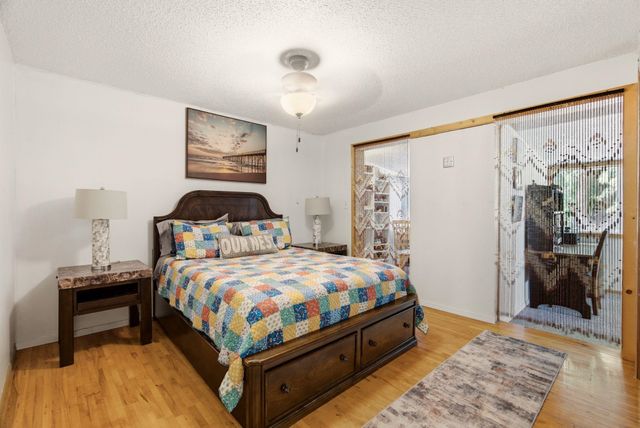 415 N Silver Lake Ave, Medical Lake, WA 99022