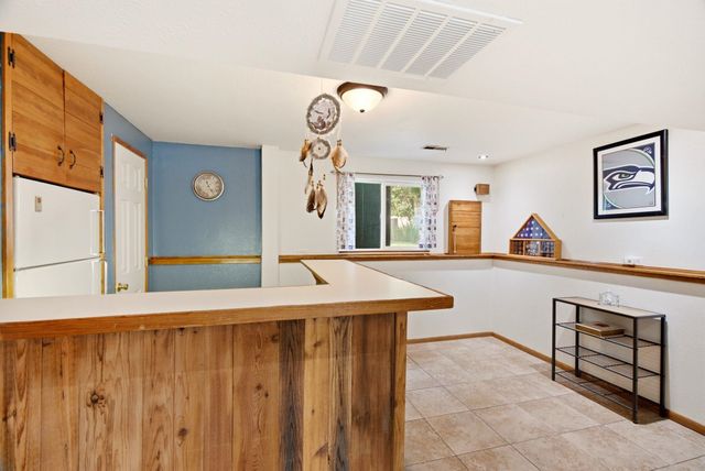 415 N Silver Lake Ave, Medical Lake, WA 99022