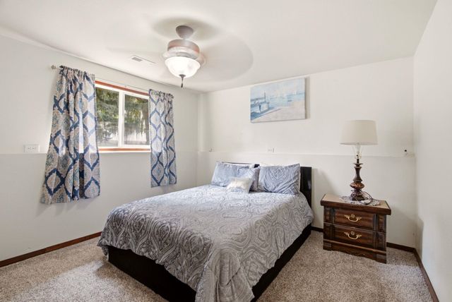 415 N Silver Lake Ave, Medical Lake, WA 99022