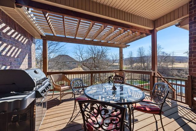 1685 Coopers Cove, Fayetteville, AR 72701