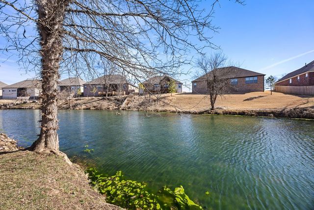 1685 Coopers Cove, Fayetteville, AR 72701