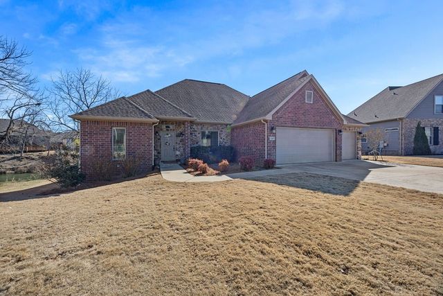 1685 Coopers Cove, Fayetteville, AR 72701