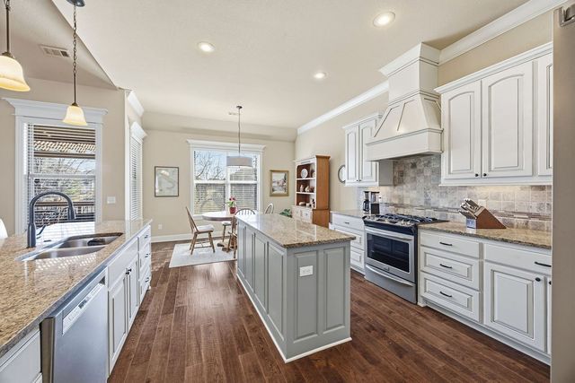 1685 Coopers Cove, Fayetteville, AR 72701