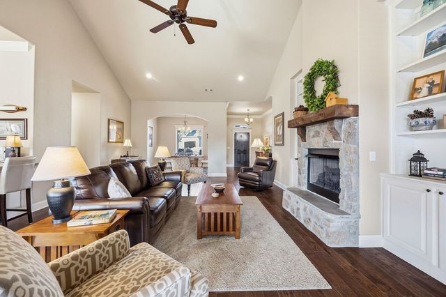 1685 Coopers Cove, Fayetteville, AR 72701