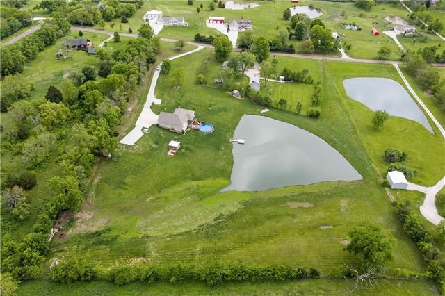 37006 E Church Road, Oak Grove, MO 64075