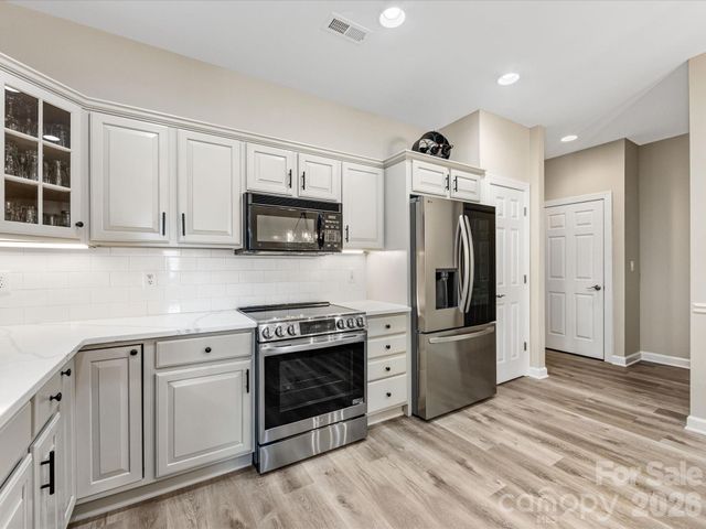 11906 Ludwell Branch Court, Charlotte, NC 28277