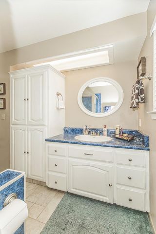 1908 E Niles Avenue, Fresno, CA 93720