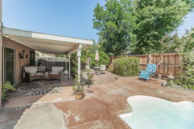 1908 E Niles Avenue, Fresno, CA 93720