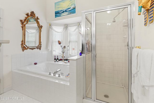 48 Charles Court, Ocean Twp, NJ 07712