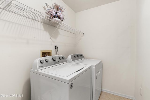 48 Charles Court, Ocean Twp, NJ 07712