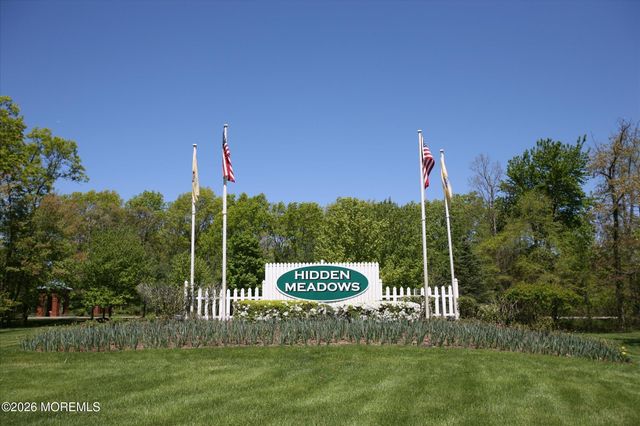 48 Charles Court, Ocean Twp, NJ 07712